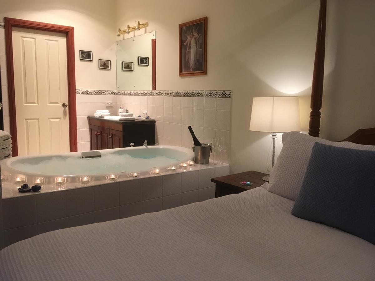 Wine And Roses Bed And Breakfast Adelaide Eksteriør billede